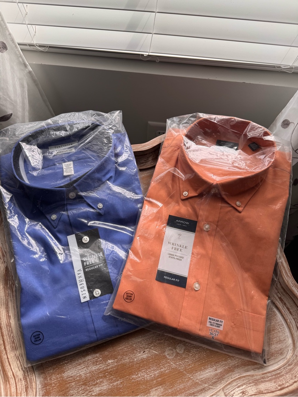 Van Heusen/Arrow Men's Button-Down Dress Shirt in Blue and Orange 17 36/37XL